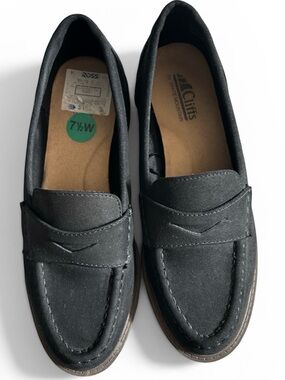 Cliffs by WHITE MOUNTAIN women black loafer